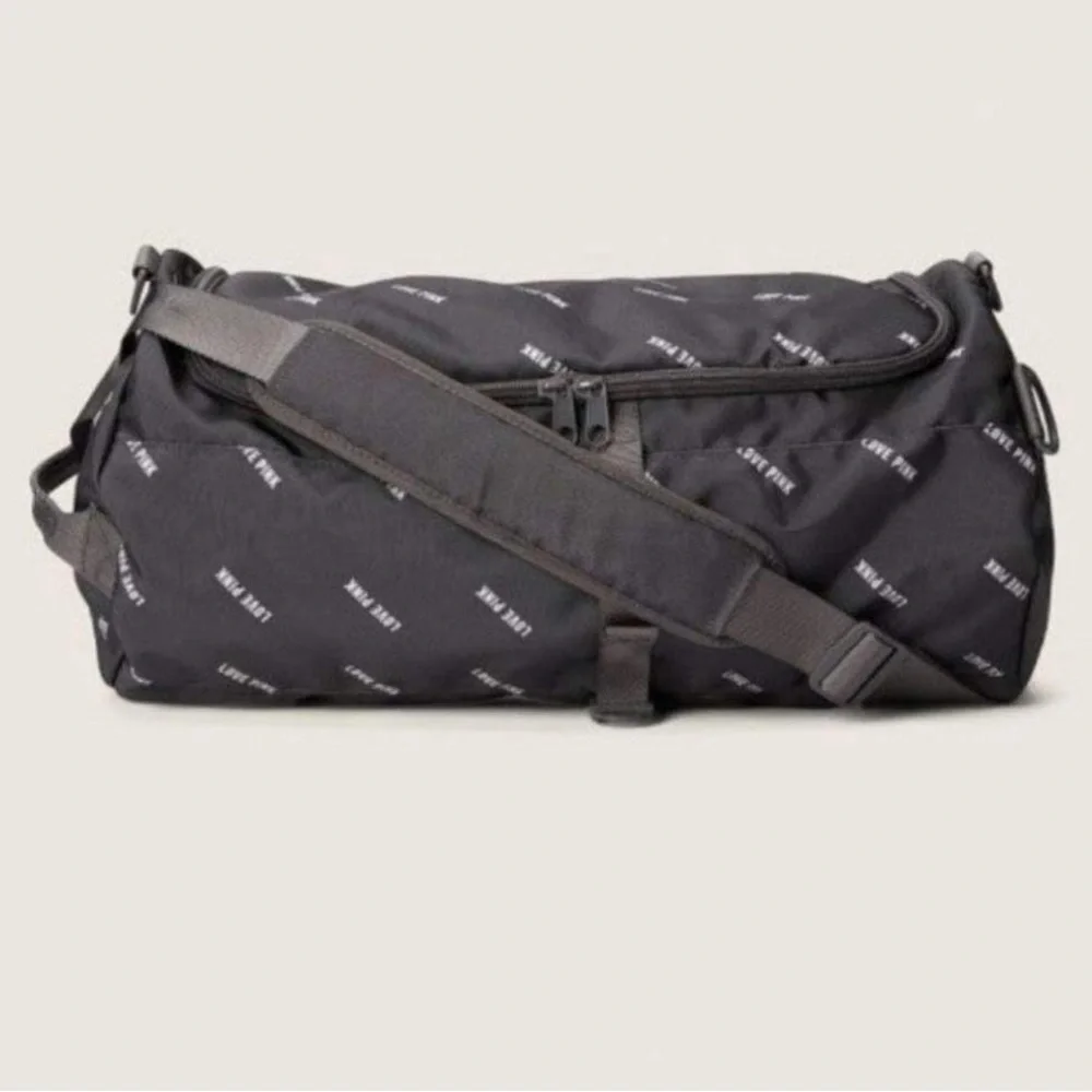 PINK VS Convertible Duffel to Backpack NWT